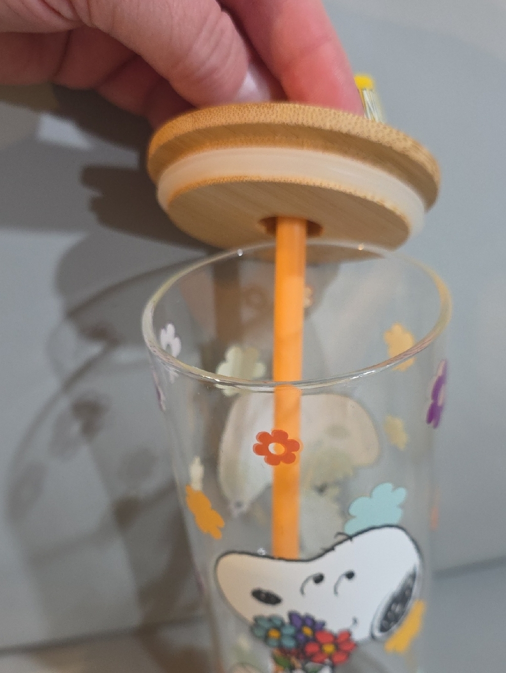 Peanuts Snoopy and Flowers Glass Tumbler With Straw And Bamboo Gasketed Lid NWT - Picture 5 of 6